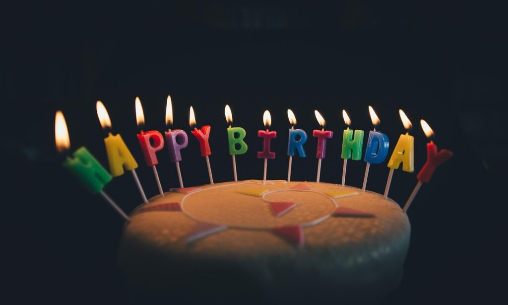 カニ食べ放題の温泉宿で実現する誕生日サプライズは？