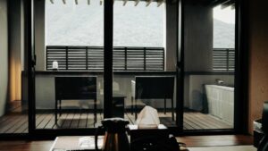 蟹食べ放題の温泉旅館とホテルの違いは何？